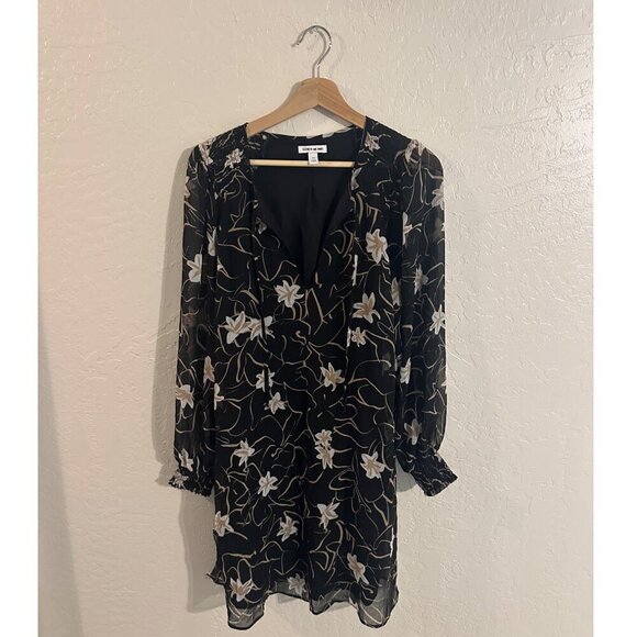 Elizabeth and James Dresses & Skirts - Elizabeth & James Y Black & White Gauzy Floral Long Sleeved Spring Mini Dress